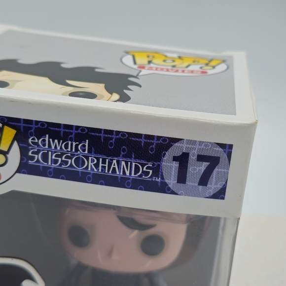 Funko Pop! Edward Scissorhands #17 Vinyl Figure - Picture 2 of 7